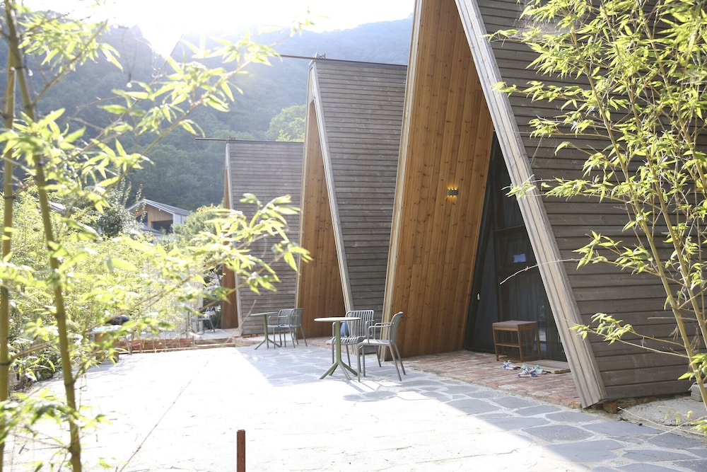 DAMYANG LISAFOREST VILLAGE view 3