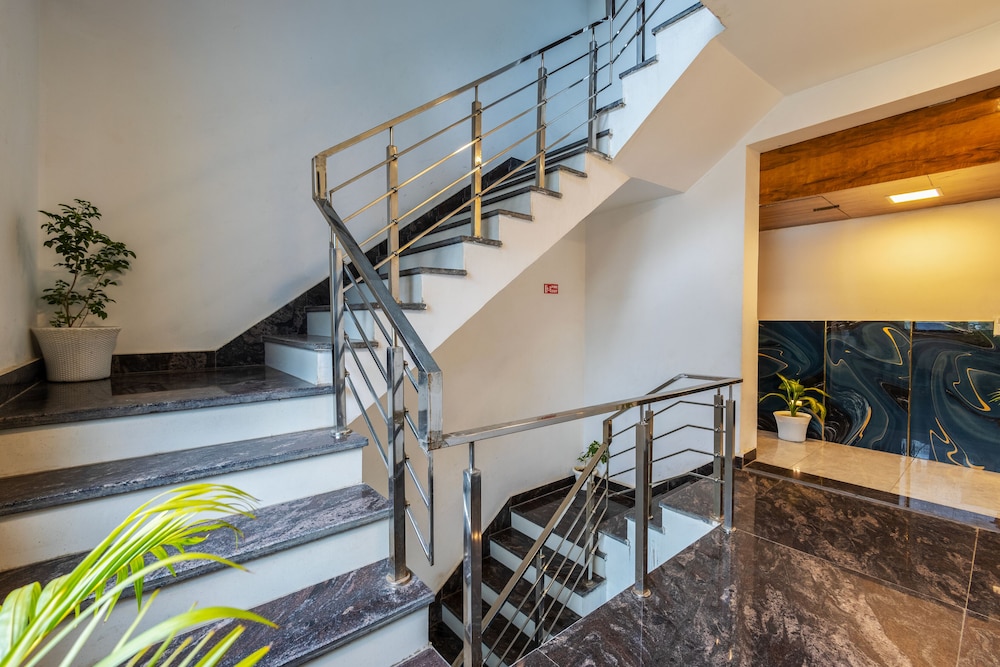 Hotel Admire Inn Sec - 104 By ASPL
