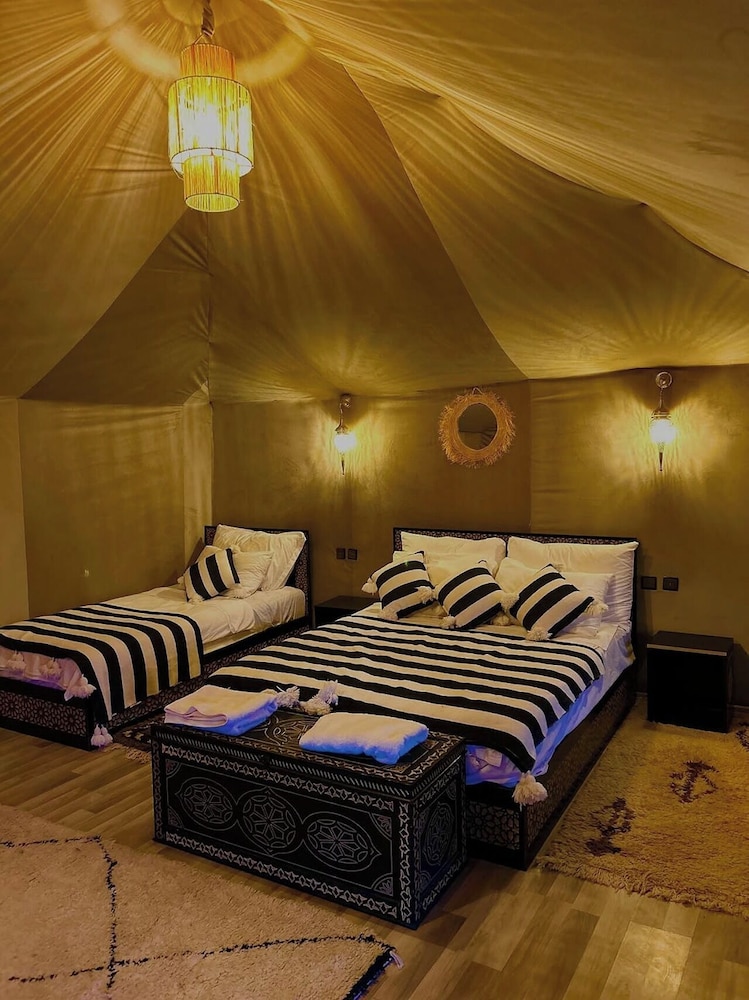 Merzouga white camp