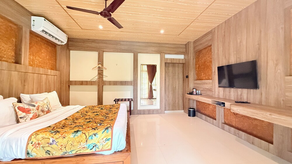 KAZIRANGA ECO VILLAGE RESORT