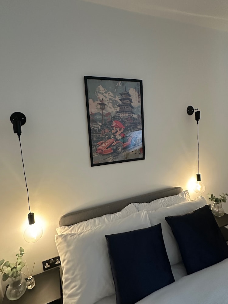 The Retro Suite With Wii Games and Entertainment