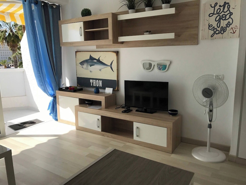 Oceanfront Condo in Playa las Americas With Sea Views