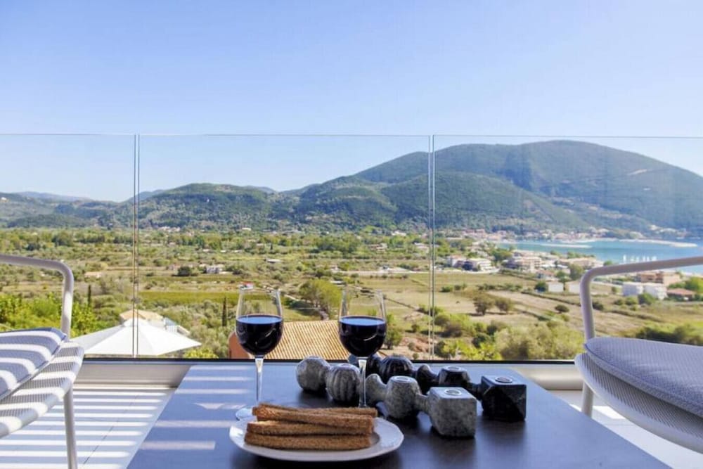 Villa O OFF White in Lefkada photo 2