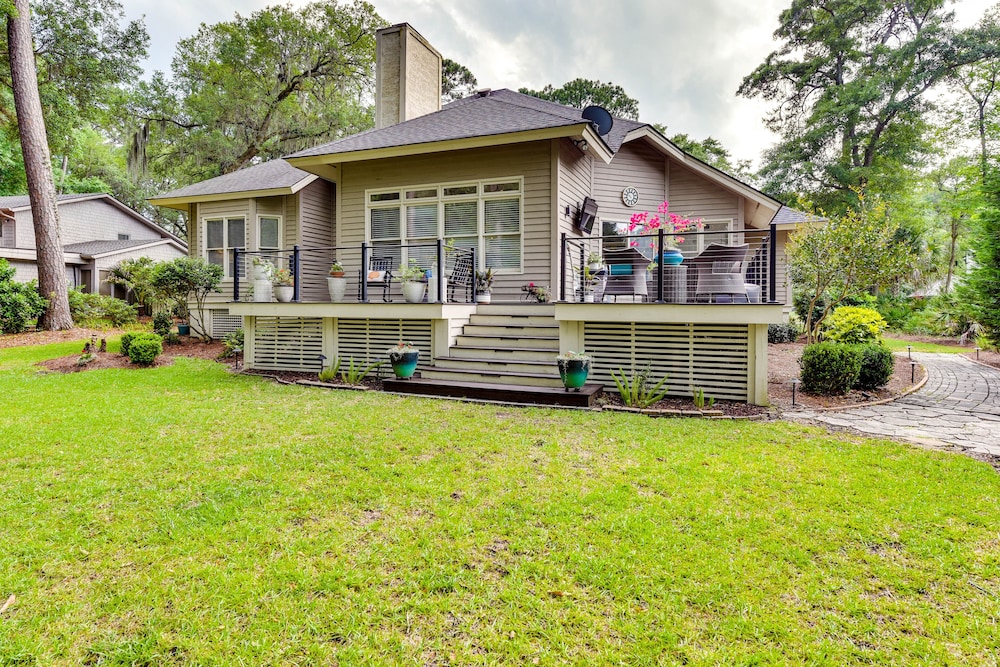 Hilton Head Island Resort Home w/ Fire Pit!