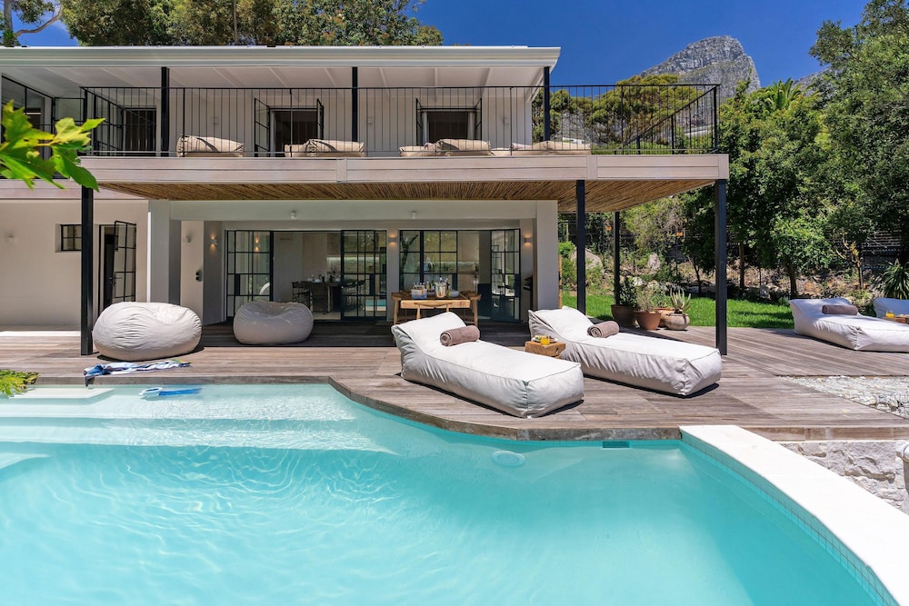 River 42 Camps Bay - Luxury Villa With Pool Stream