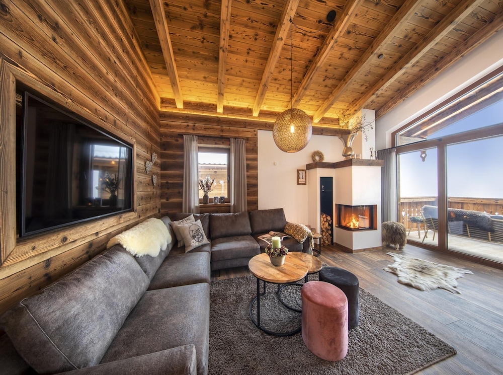 Chalet in Neukirchen Near Wildkogel Ski Slope