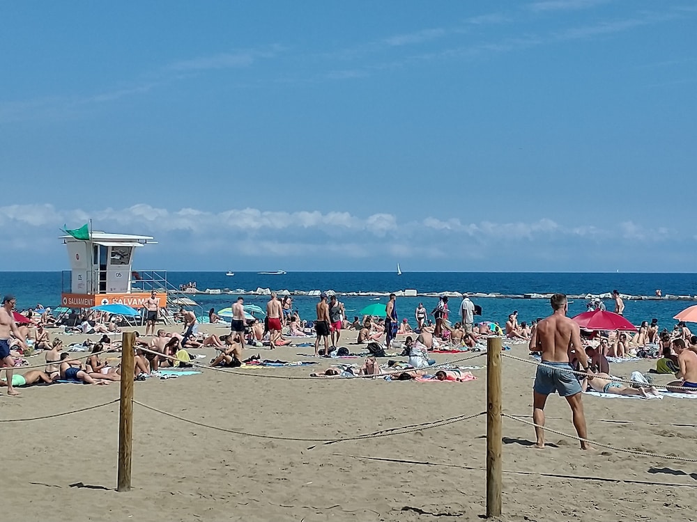 Lovely Flat In Barceloneta Near Sea