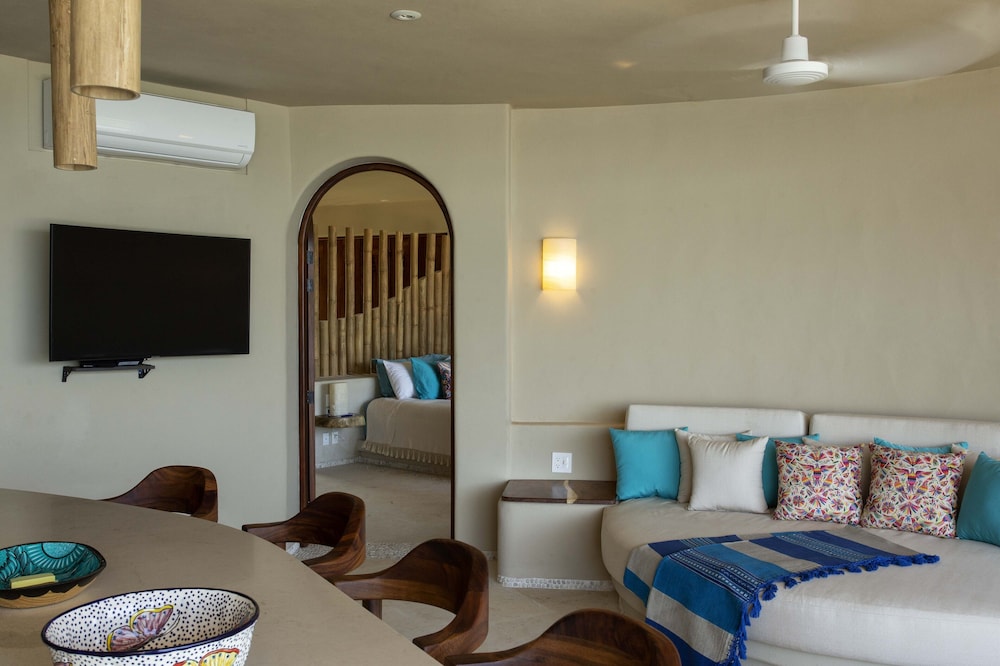 Punta Majahua Condos