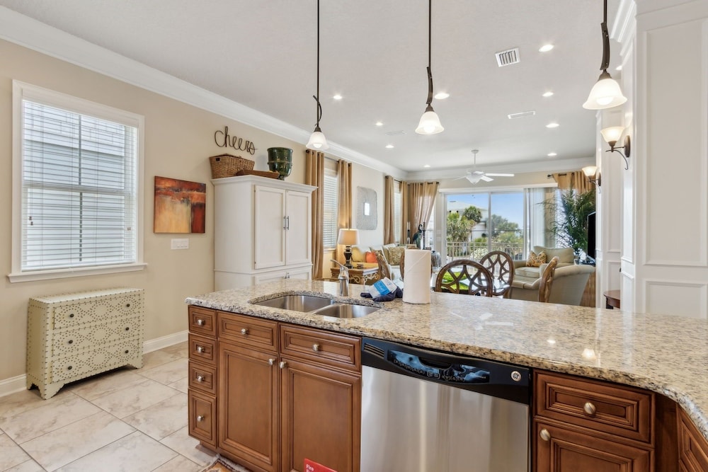 1943 S Fletcher 3 Bedroom Townhouse