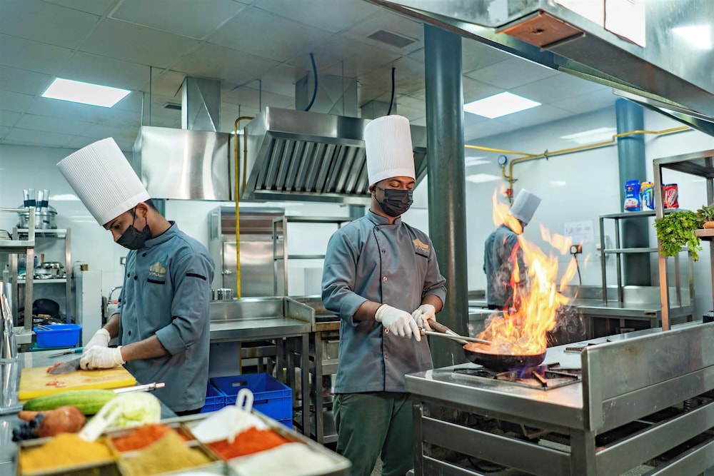 Vyna Hillock Resort and Spa