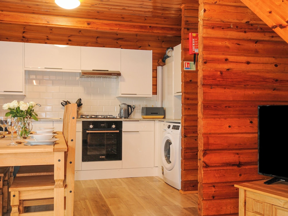 Lodge 32 - Cowslip