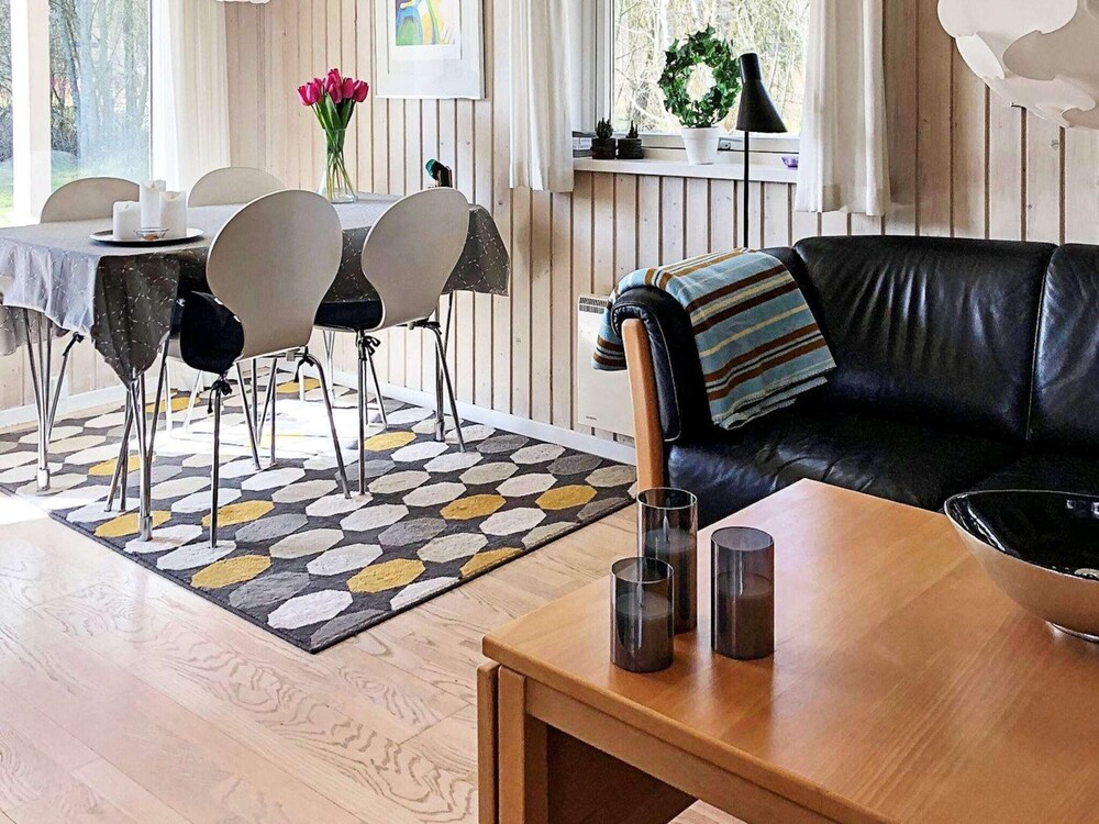 Cozy Holiday Home in Læsø near Sea view 4