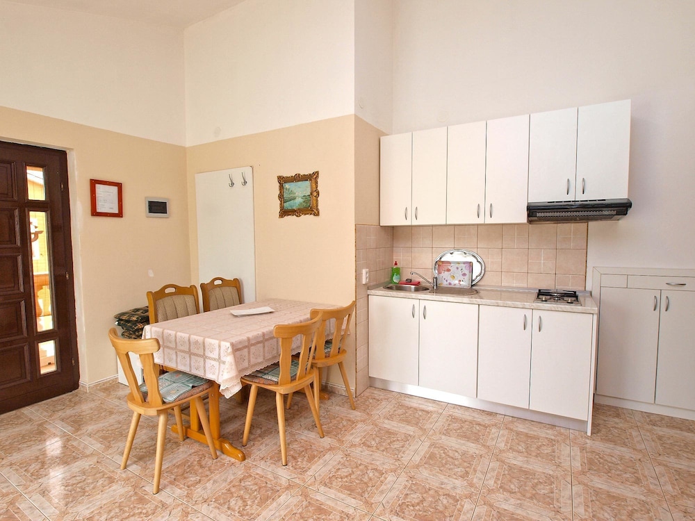 Apartments Lillies 1390