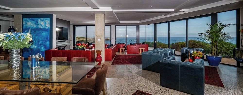 Boutique Ocean Views incorporating Wend