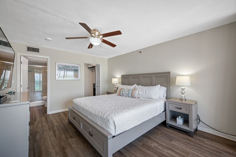 Surfside South 313 view 4