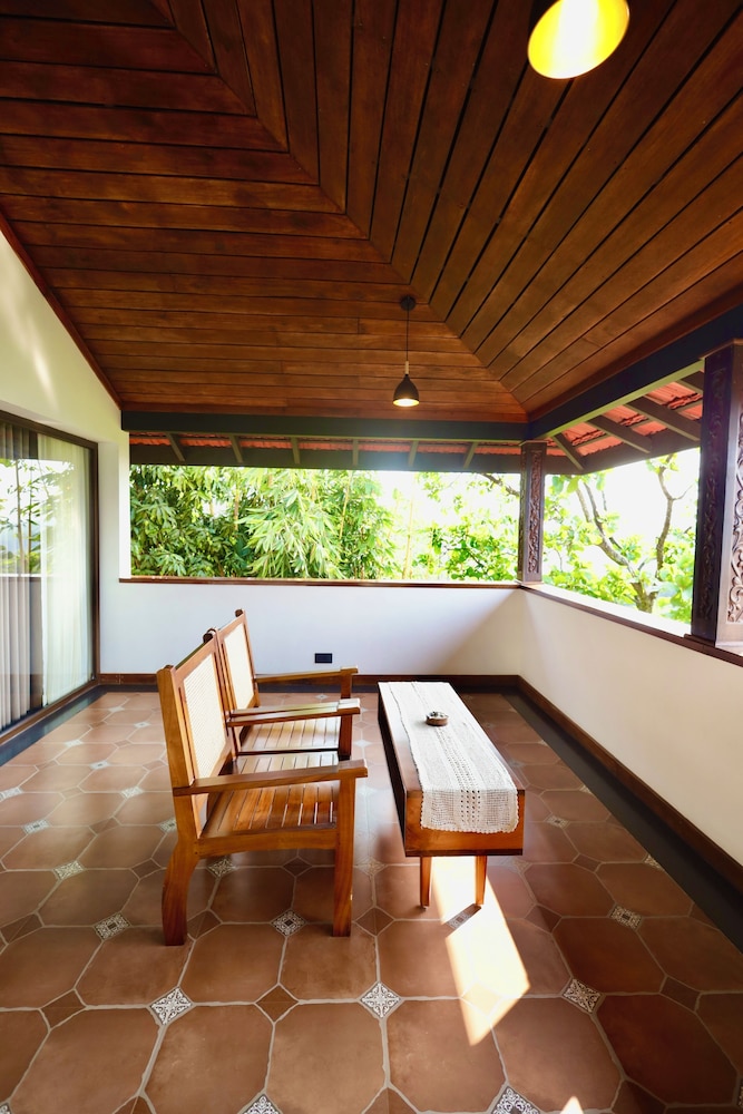 Calithra Boutique Resort