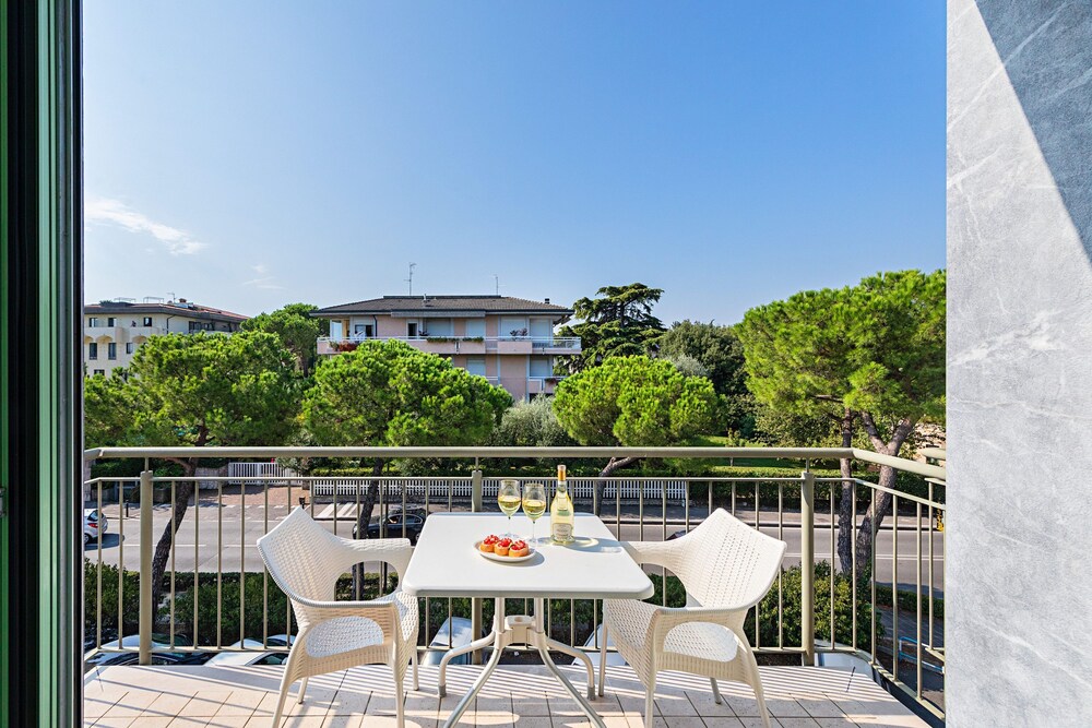 Residenza Miralago - 17 Versilia - LOC BK
