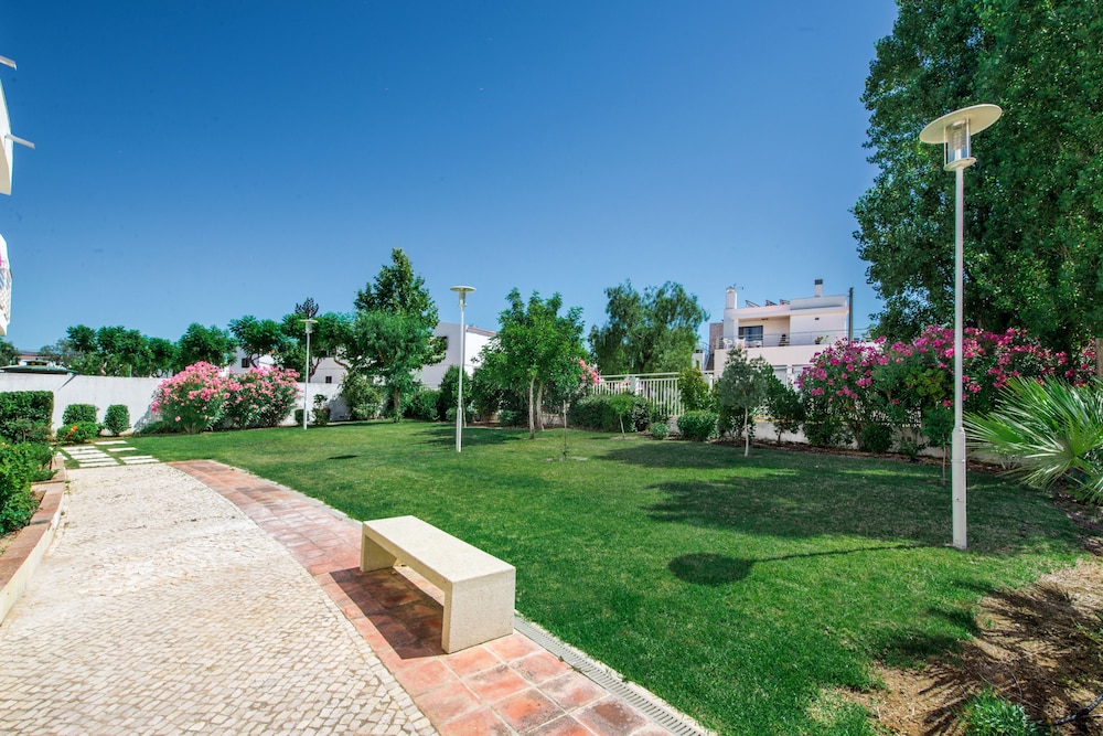Santa Luzia Residence by MarsAlgarve