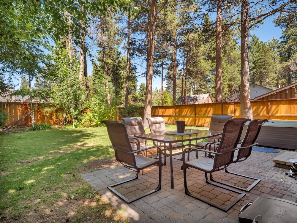 851h Tahoe Classic Cabin Near The Beach 2 Bedroom Cabin