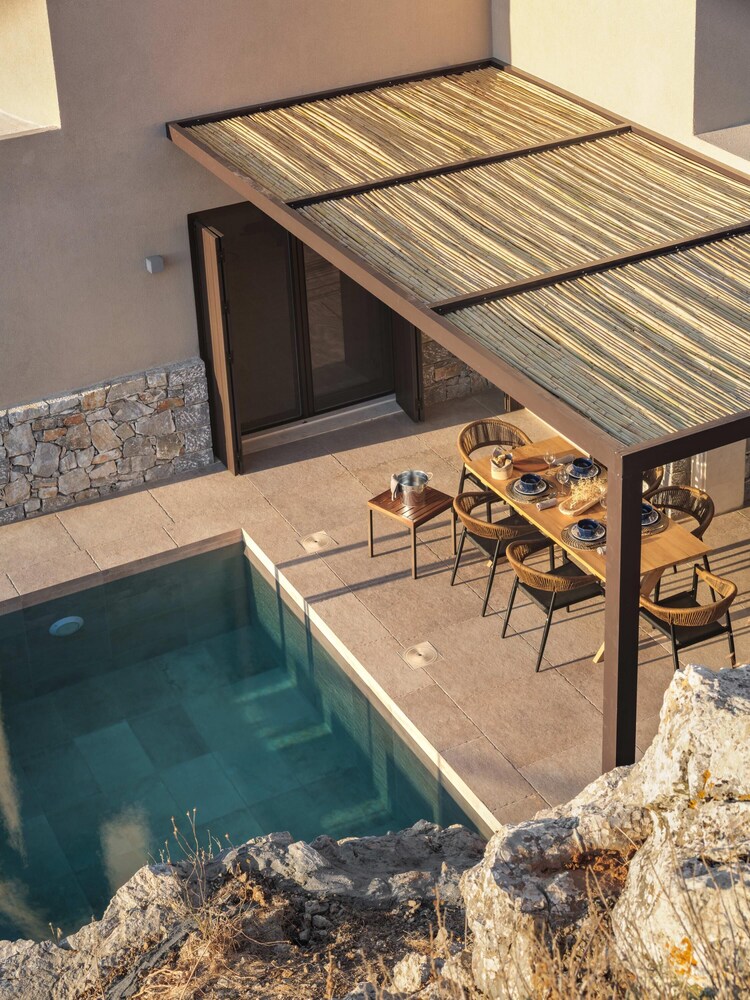 Askianos Luxury Villa - The Ultimate Elegant Oasis view 2