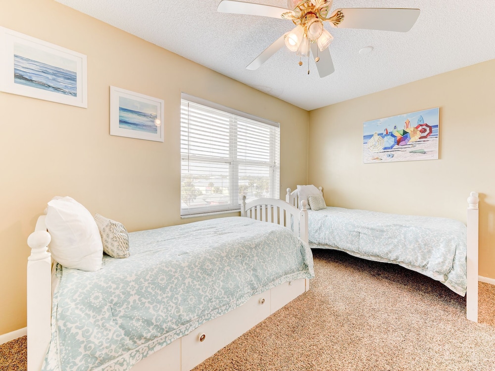 Surfside Six E by Distinctive Beach Rentals view 4