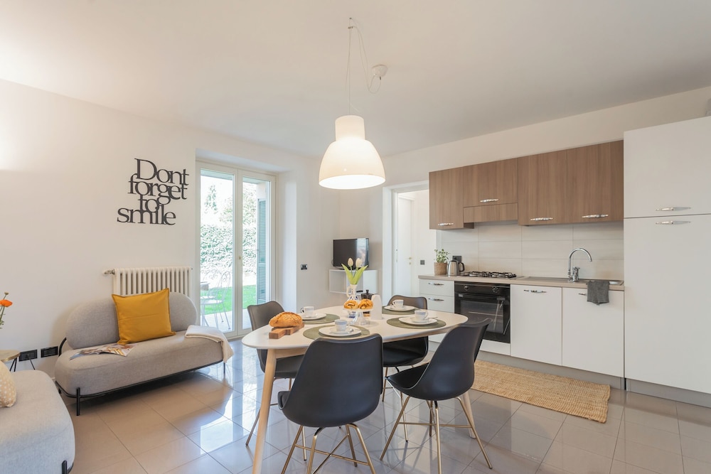 Ponente Balcony & Garden by Rent all Como