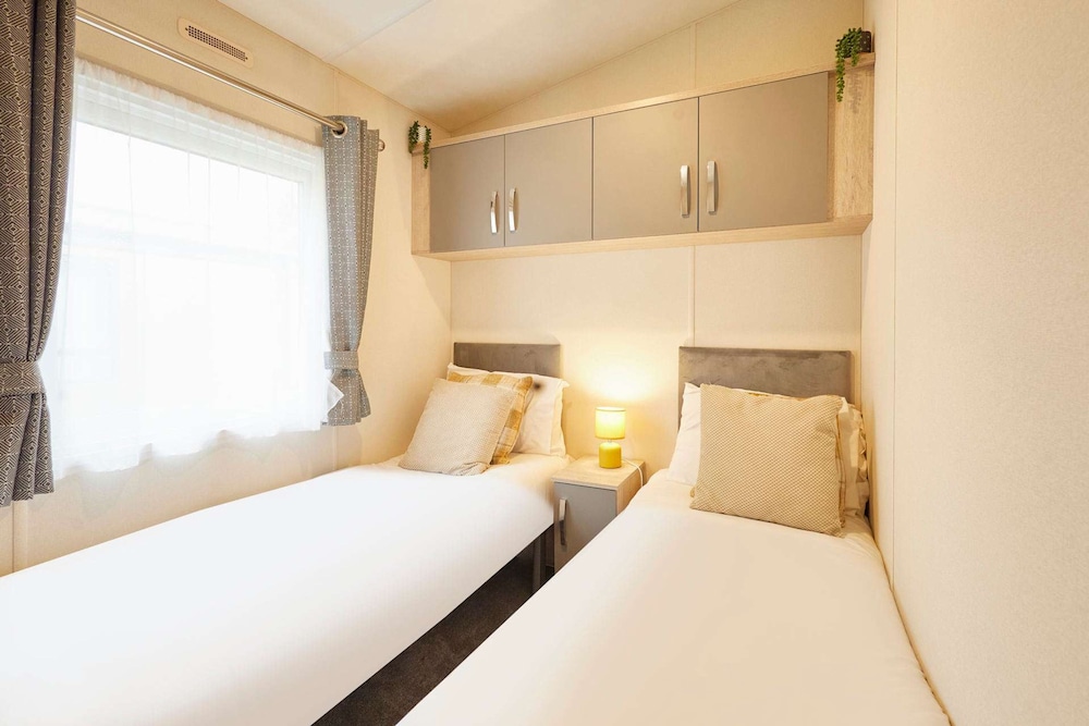 Host Stay Pine Lodge