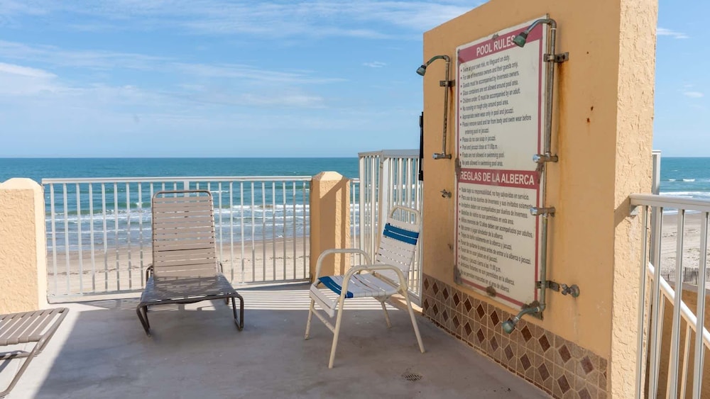 Penthouse Beachfront Views Renovated 4 Bedroom Condo