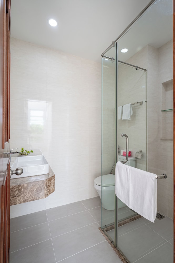Thao Dien Garden Villa 5BR Luxury Oasis