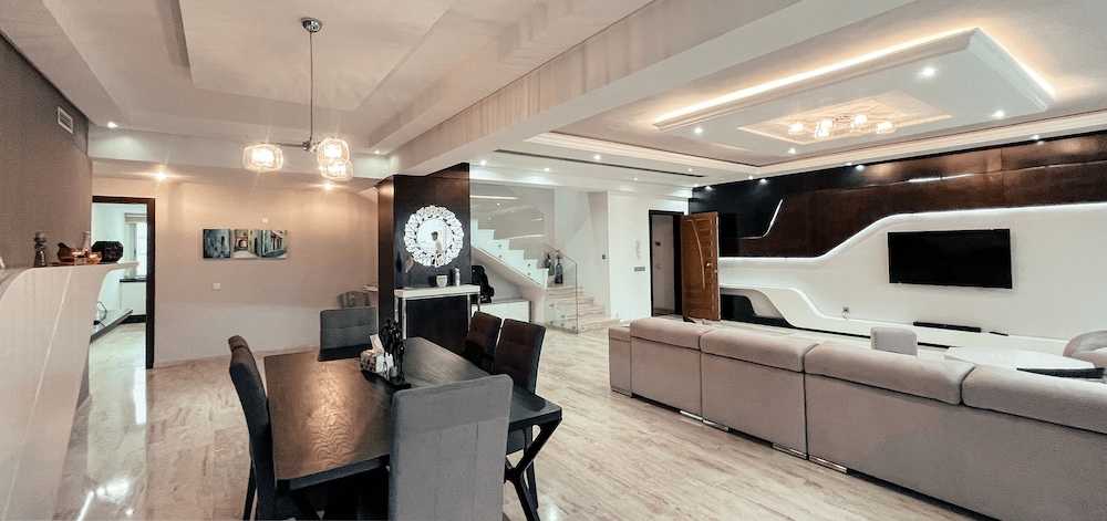 DELUXE MIRAFLORES DUPLEX