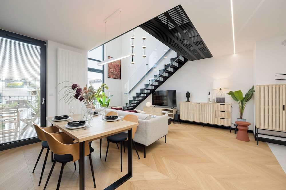 Apartment With A/C by Renters Prestige