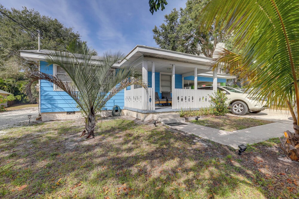 1 Block to Dtwn! Walkable Stay in Stuart