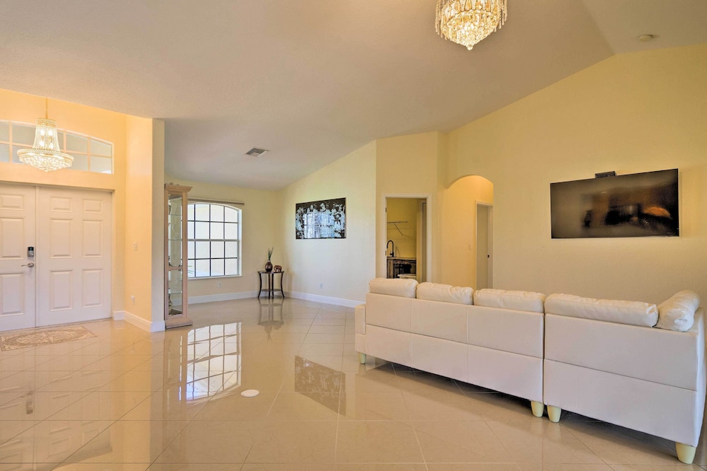 Screened Patio: Canal-front Cape Coral Home