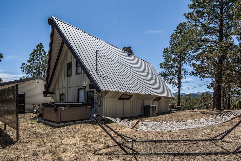 The Cabin on Center view 5