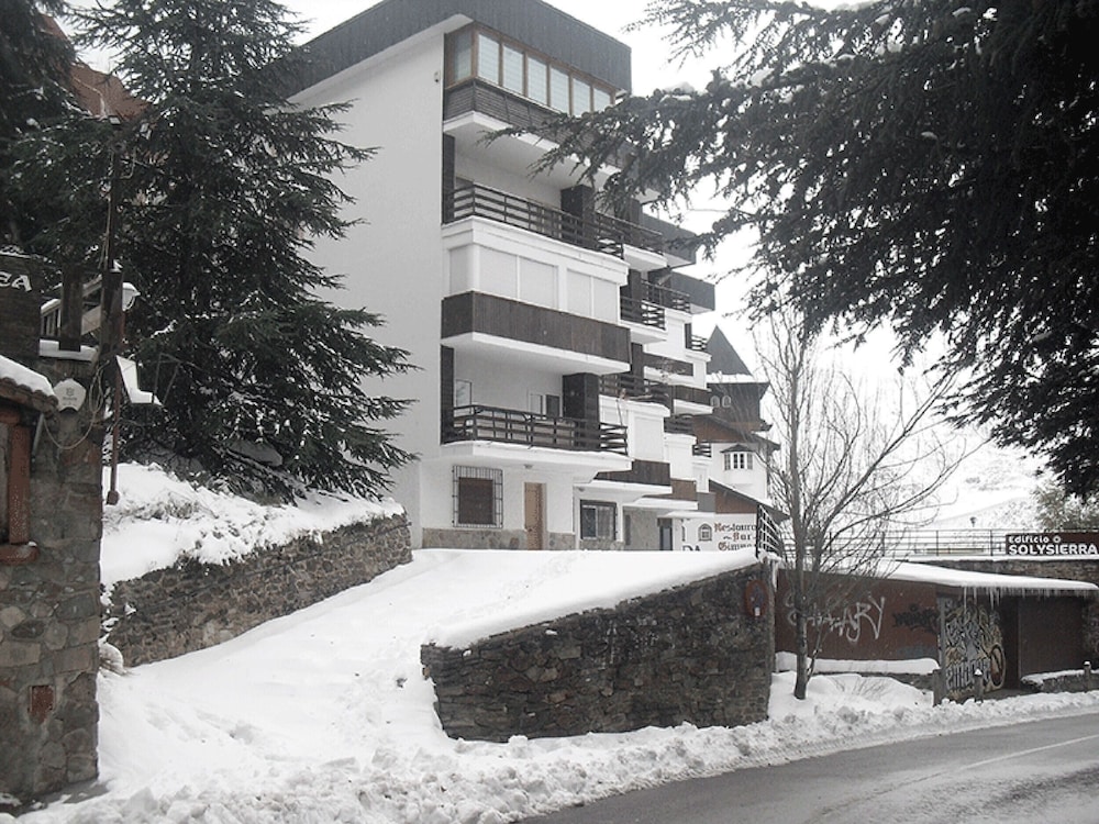300 Meters From the ski Lifts photo 1