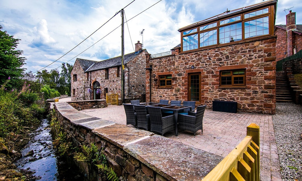 Simcas House