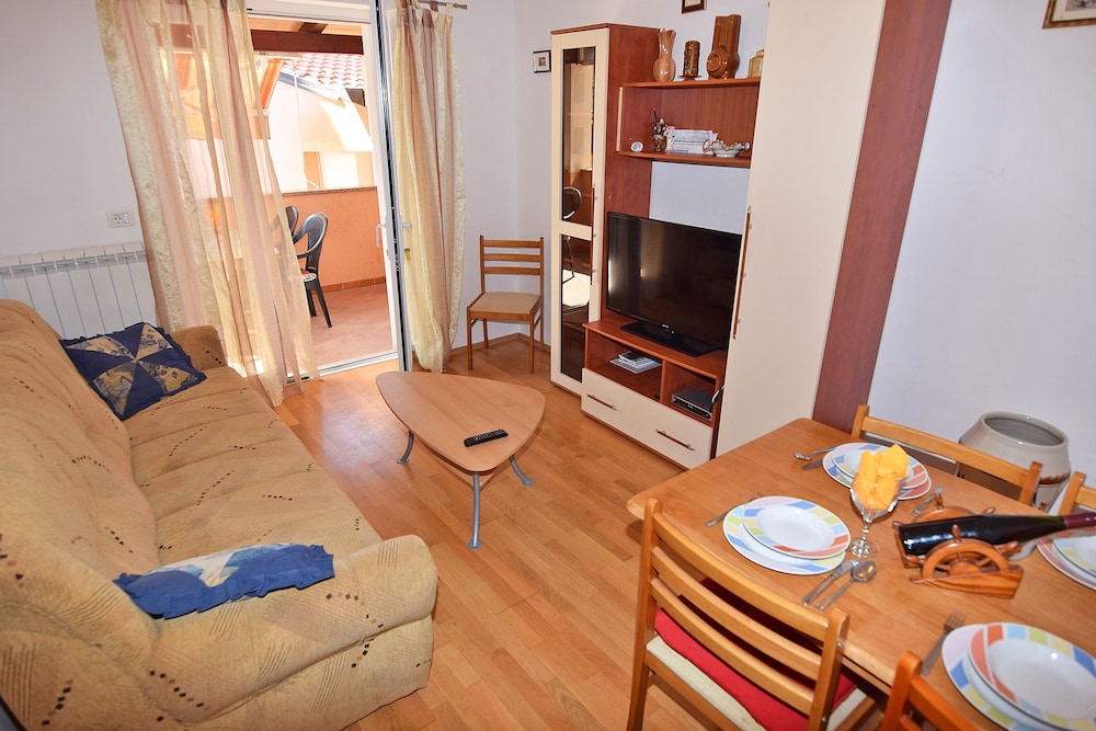 Apartments Jeromela