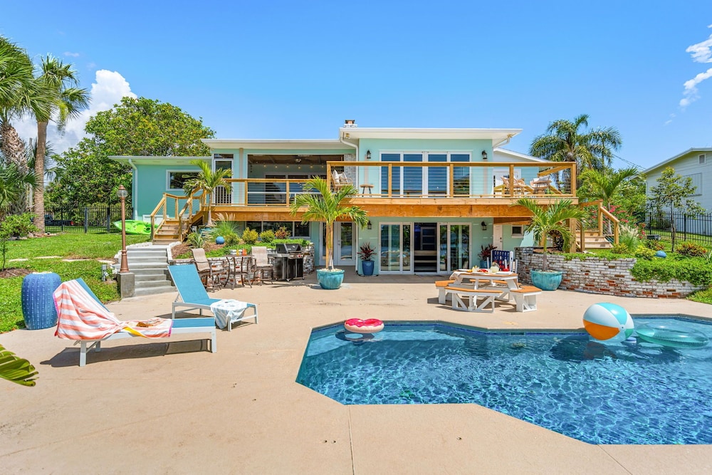 Mango Shores
