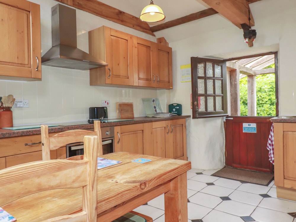Horseshoe Cottage
