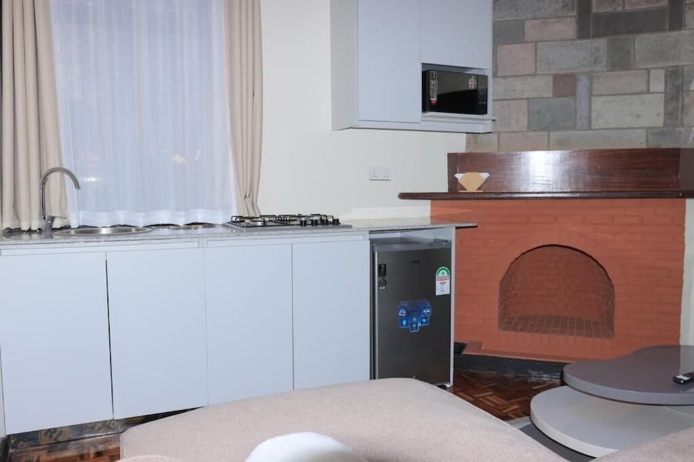 Lux Suites Hostpoa Airbnb's Eldoret