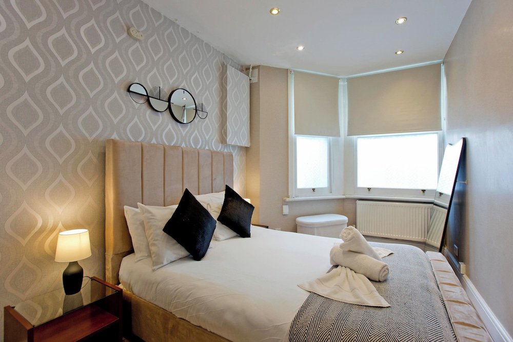 Imperial Earls Court Apartments