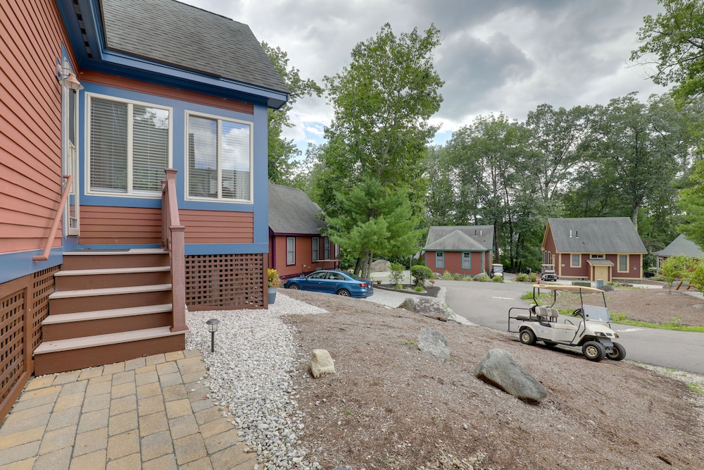 Inviting Summer Village Cottage: Golf Cart & More!