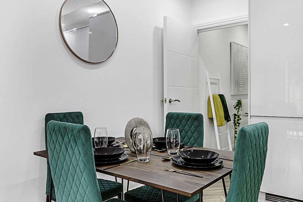 Beautiful 3 Bed Abode in Hanwell