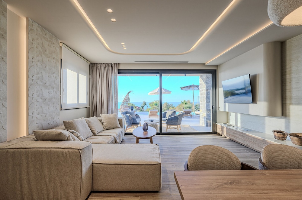 Nysa Luxury 2