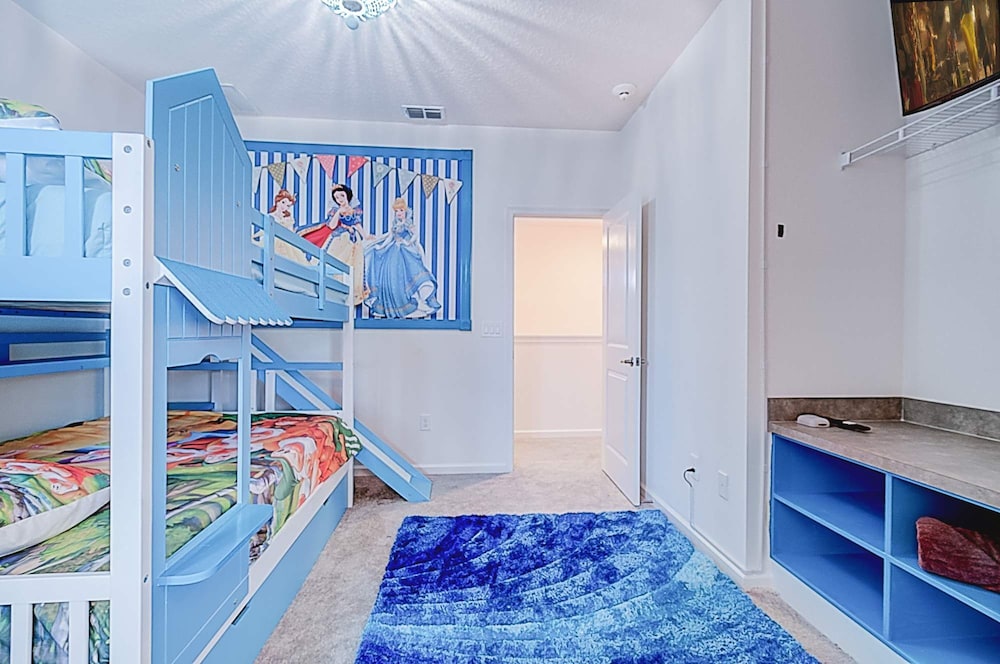 5893 Family Fun Home With Pool Near Theme Parks