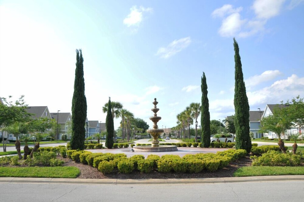 Villas at Seven Dwarfs Lane #1 - 4 Bed 3 Baths Townhome