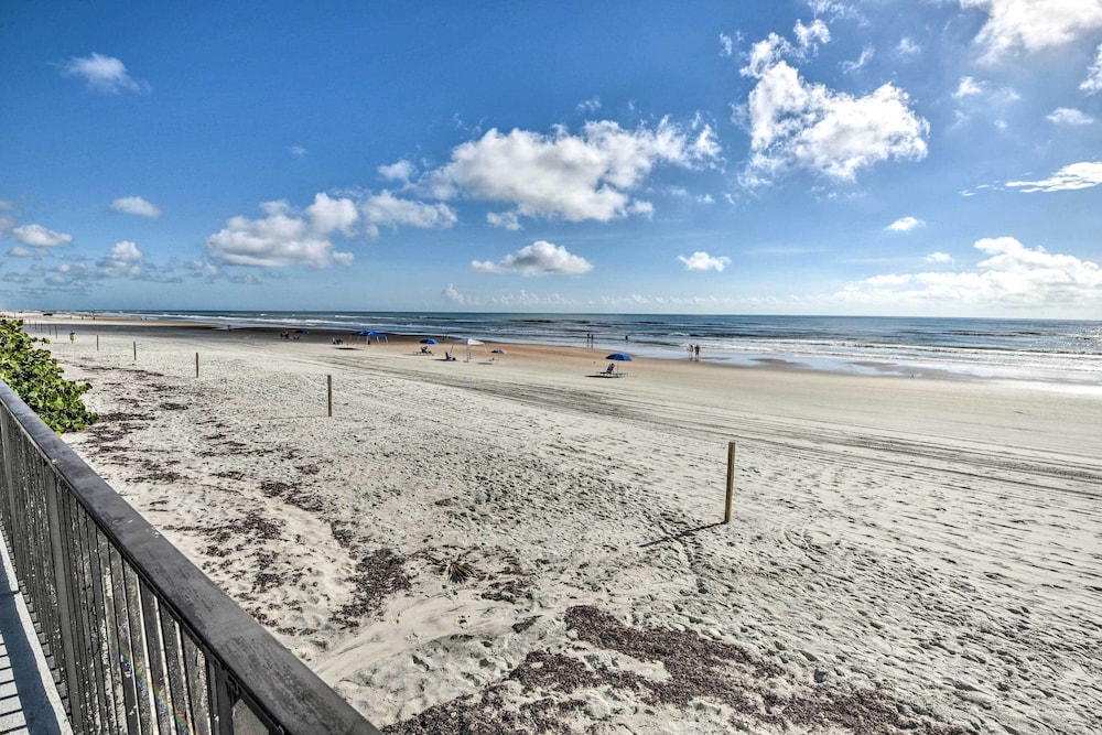 Swim & Relax: Daytona Beach Condo w/ Ocean Access!