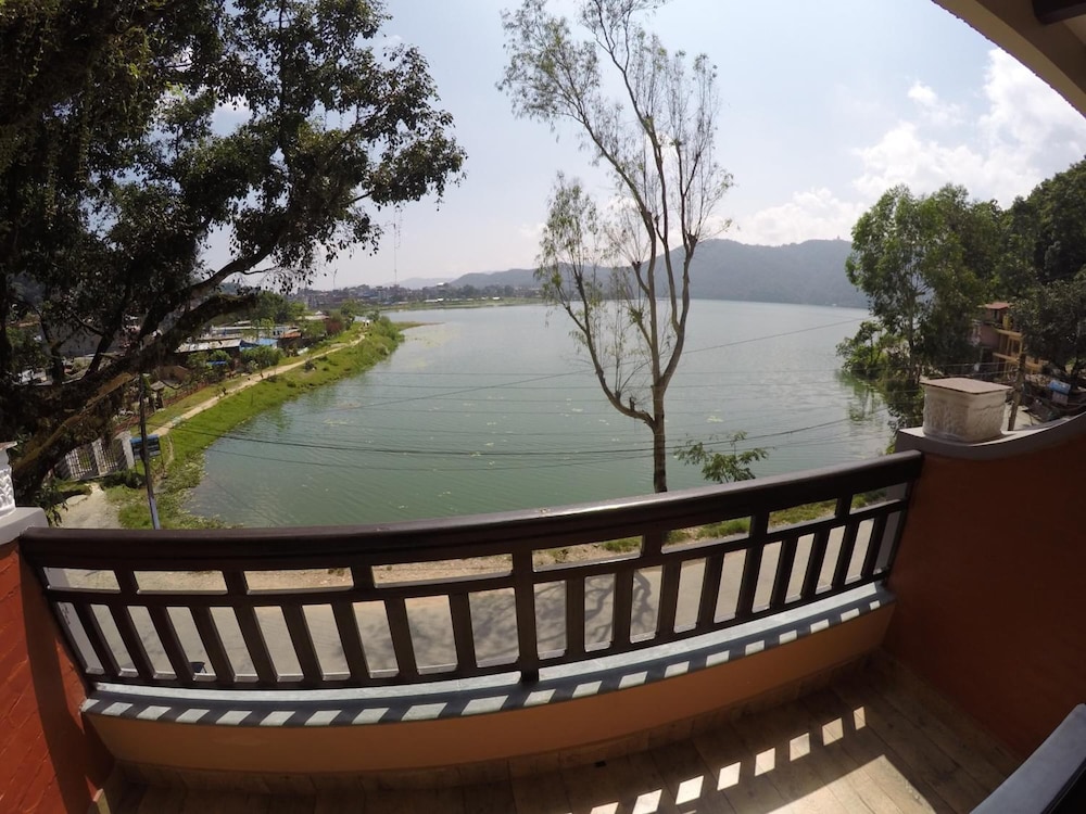 Hotel Forest Lake Backpackers' Hostel
