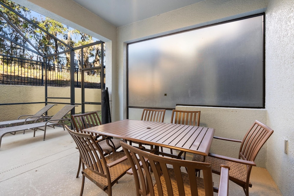 Paradise Palms Resort 6 Bedroom Home with Game Room 6 Home