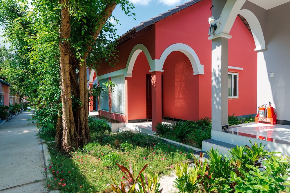 Phuc Thang Resort